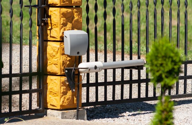 Auto swing gate opener installed by Auto Gate Guys Gold Coast. Reliable and secure automatic gate system for rural or residential properties Auto swing gate opener installed by Auto Gate Guys Gold Coast. Reliable and secure automatic gate system for rural or residential properties